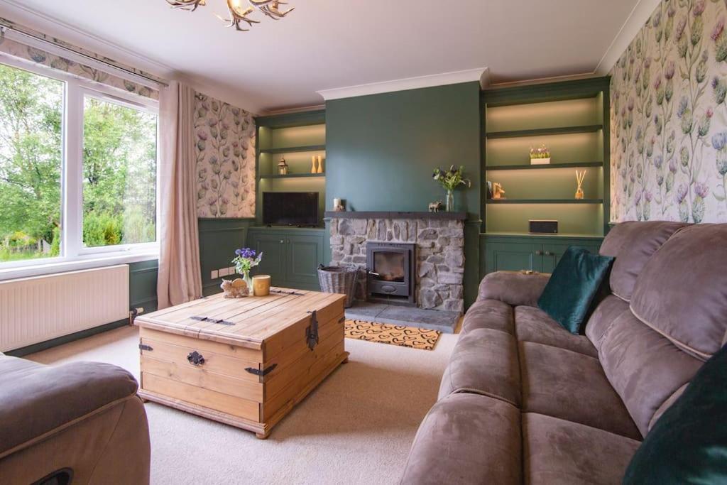 Calm Scottish Country Escape With Hot Tub Sleeps 6 Holiday home