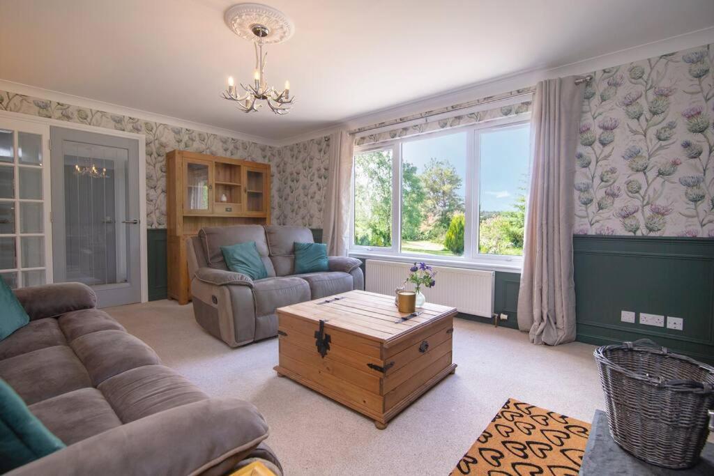 Calm Scottish Country Escape With Hot Tub Sleeps 6 * Inverness